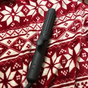 Lange Black Hair Tool